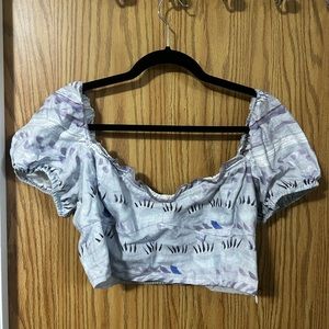 Aritzia patterned crop top